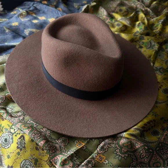 NWT Aritzia Alxiliary wool Classic Brown Fedora Hat M/L Rove Wool Fedora | Aritzia US main image 3